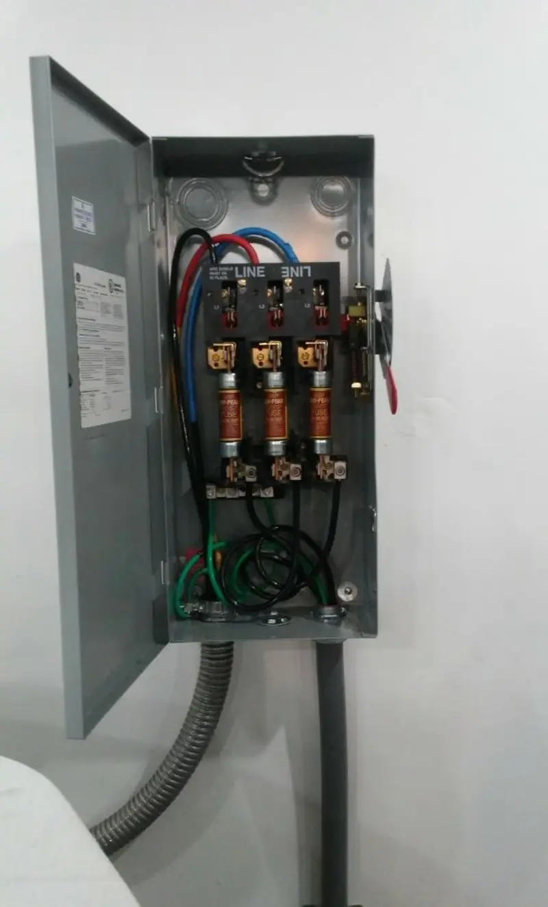 Three-phase disconnect switch installed for Electrical Wiring & Rewiring in LaGrange